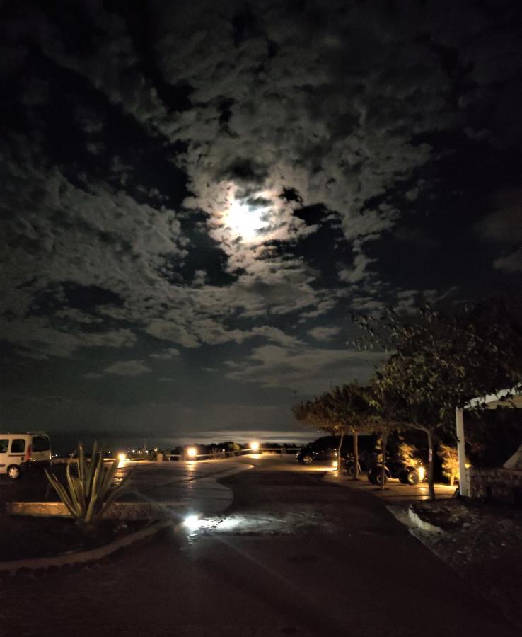 Thea Luxury Resort Fira  Exterior foto