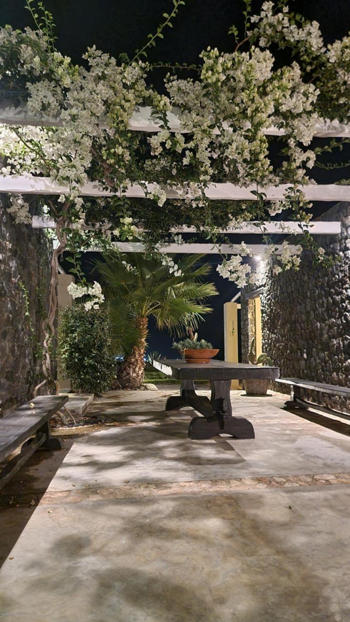 Thea Luxury Resort Fira  Exterior foto